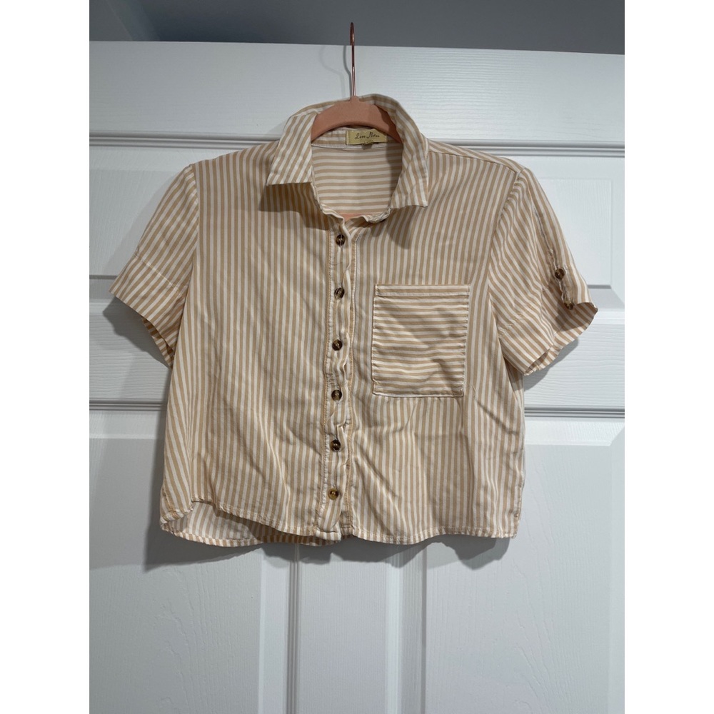 Button Down Cropped blouse